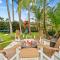 Aqua Haven- Stylish Getaway with Pool and Jacuzzi - هوليوود