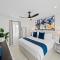Aqua Haven- Stylish Getaway with Pool and Jacuzzi - هوليوود
