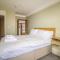 Flat 32 - Marine Court