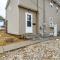 Walkable Location Welcoming Unit in Omaha - Omaha