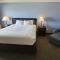 Cobblestone Inn & Suites – Manchester