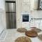 Sunny apartment near atomium parking free