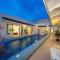 2Exclusive 4BR Villa with Private Pool Kitchen Ideal for Families - Ban Bang La