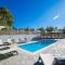 In Bocca Al Lupo with Shared Pool - Happy Rentals - Clavesana