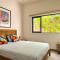 Modern 3BR Apt, River and Pool Oasis, Mauritius - Rivière Noire