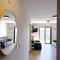 THE A-LINE SEAVIEW MALAMA APARTMENT with pool, tennis court & gym