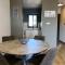 THE A-LINE SEAVIEW MALAMA APARTMENT with pool, tennis court & gym