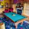 Glow in Dark, NERF War, 360 View, Theater, HotTub, Games - Pigeon Forge