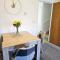 Cozy Home Away from Home with London & Gatwick Airport Nearby - Redhill
