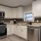 Beautiful 3-Bed Home w Parking Near AGH - Pittsburgh
