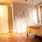 Beautiful 3-Bed Home w Parking Near AGH - Pittsburgh