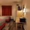 Modern Stay 39 Lakeview By OYO Minonk