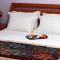 Soluxe Hotel