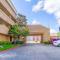 Tulsa Square Hotel Central, I-44 By OYO