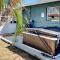 Turtle Nest 3br with hot tub great park beach - Satellite Beach