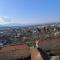 Spacious flat in Prievidza near Bojnice with a beautiful view - 普列维扎
