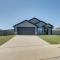 8 Mi to State Park Home with Fenced Yard in Lindale - Lindale