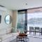 Catalina Bay 2BR Work-Friendly w Balcony Views - أوكلاند