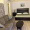 Ocean Garden Studio I
