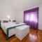 Apartments with a parking space Palit, Rab - 4971 - Rab