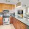 Walk to Beach Luxury Biloxi Condo with Pool Access! - 比洛克西