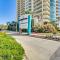 Walk to Beach Luxury Biloxi Condo with Pool Access! - 比洛克西