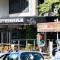 King Bed, Mountain Views & Best Southbank Location
