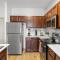 Charming Frisco Apt with Pool & Gym - Frisco
