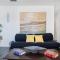 Beachside Bliss - Breakfast, Walk to Schooners, Sleeps 15, Fenced Privacy