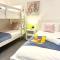 Evergreen Lodge - Two Bed Lux Flat - Parking, Garden, Patio, WIFI, Netflix - Close to Blenheim Palace & Oxford - F3