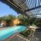 2317 w Pool! Hideaway Guest House w King Bed! - Galveston