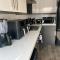 Spacious 3 Bed Home - Ideal for Families & Groups - Stanford le Hope