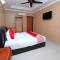 Super OYO 707 Ayuni Hotel