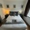 Oakhurst Gatwick B&B