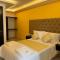 OYO Hotel Familiar Tollan