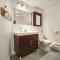 Lions Den // Spacious 1500 sqft (2 WC) - Downtown