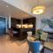 Entire apartment in 5 Star Hotel Residence, Marina, Abu Dhabi - Baţīn