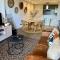 Modern, beautiful 1 bed with views -V&A Waterfront