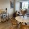 Modern, beautiful 1 bed with views -V&A Waterfront
