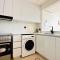 OYO 1291 Home Fully Furnished 1bed Apt @JVC