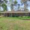 4 Mi to Savannah Home with Gazebo and Seasonal Pool! - سافانا