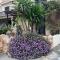 Luxurious 3-Bed Villa, Modern Decor, Communal Pool