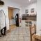 Wolley - Peniche GuestHouse
