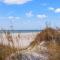 Commodore 304 Gorgeous Beach Views! Near St. Andrews State Park. - 巴拿马城海滩