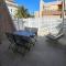 Appartement Terrasse, centre-ville, 5 min de la plage - كافالير سور مير