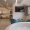 Almazara Suites