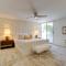 Pool Access Mtn-View Palm Springs Condo! - 棕榈泉