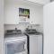 Pool Access Mtn-View Palm Springs Condo! - 棕榈泉