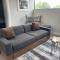 Modern 2-Home Private Oasis w Pool Hot Tub in DT - 奥斯汀