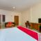 OYO 665 Sj House Hotel